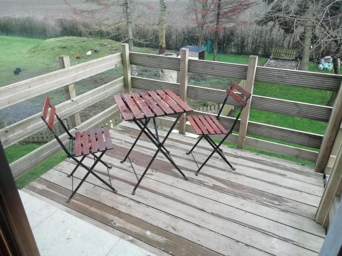 Etage A La Ferme Avec Piscine Interieure Privative, Selon Date Bassee Exterior photo